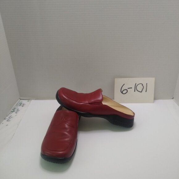 Anne Klein Leather Women Shoes Clogs Slip on Color Red Size 7 1/2 Pre-owned - Picture 1 of 9